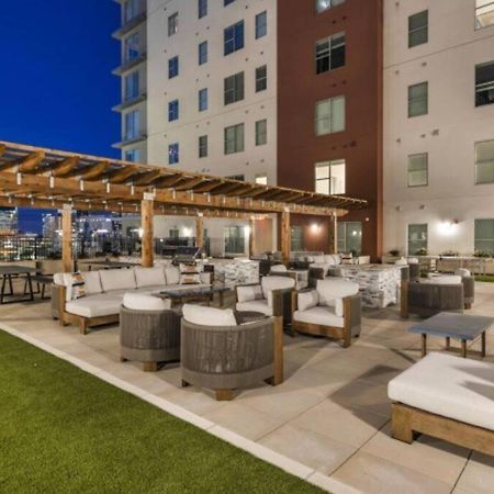 נאשוויל Beverly Hills Suite Penthouse The Gulch מראה חיצוני תמונה